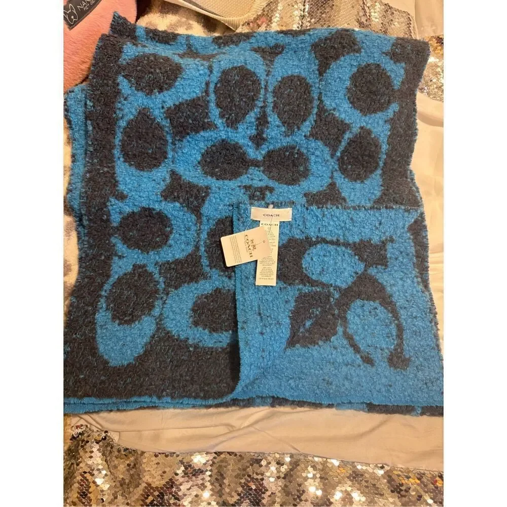 Coach two tone deep blue signature c muffler/scarf - shawl nwt